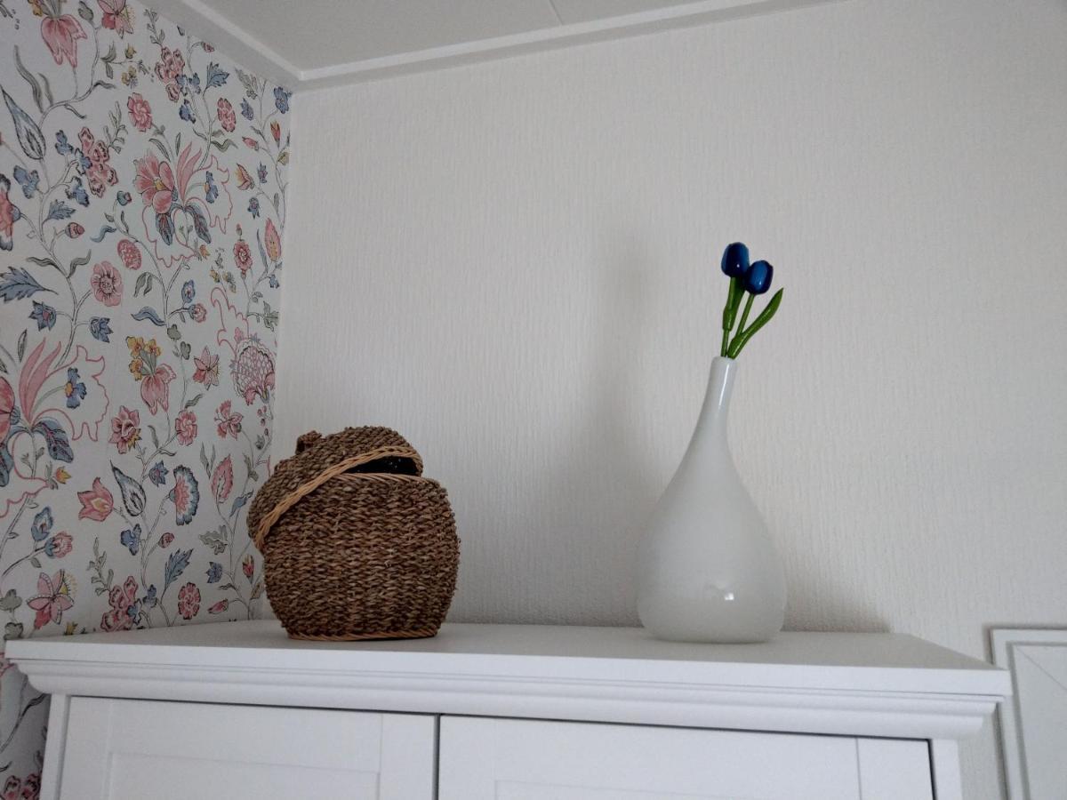 B&B De Blauwe Tulp Noord-Scharwoude Екстер'єр фото